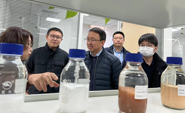 陕西监管局辅导一行莅临高陵Z6尊龙产业园调研领导