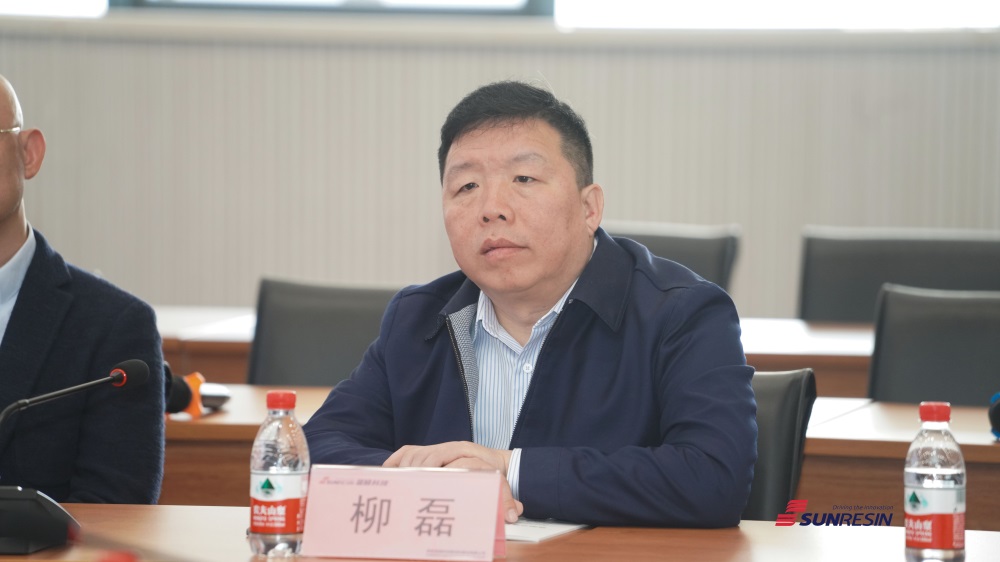 中国上市公司协会党委书记柳磊一行莅临Z6尊龙科技调研领导